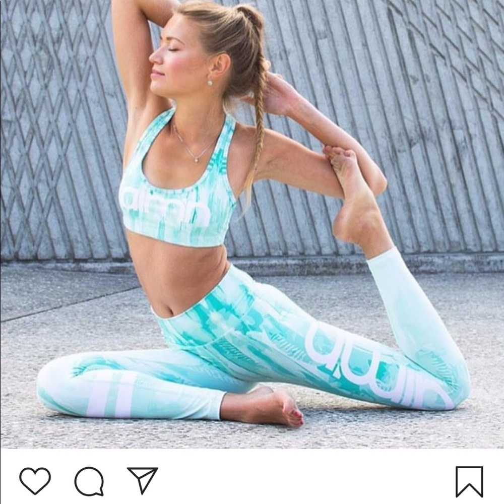 NWOT Aim’n tights feathers high waisted